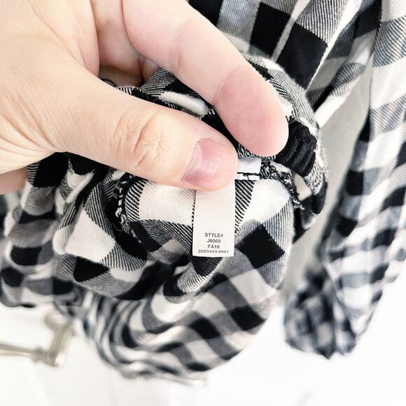 Madewell Wrap-Front Shirt in Buffalo Check Plaid - Picture 9 of 10